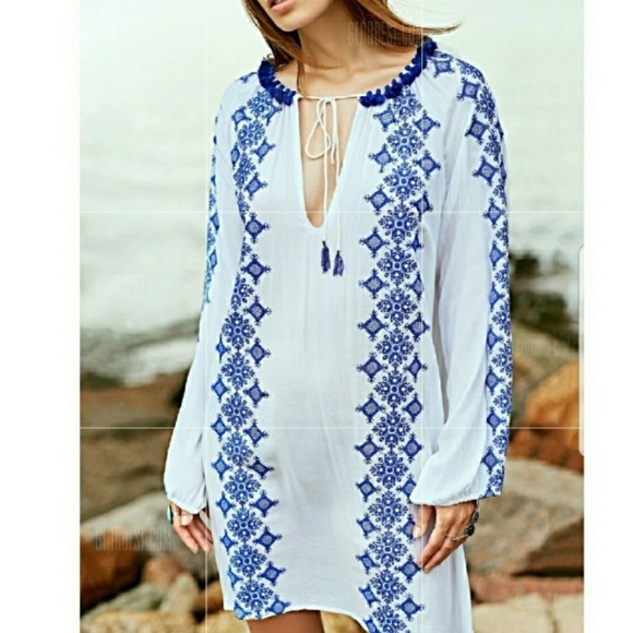 Zara Tops - ZARA White & Blue Embroidered Tunic